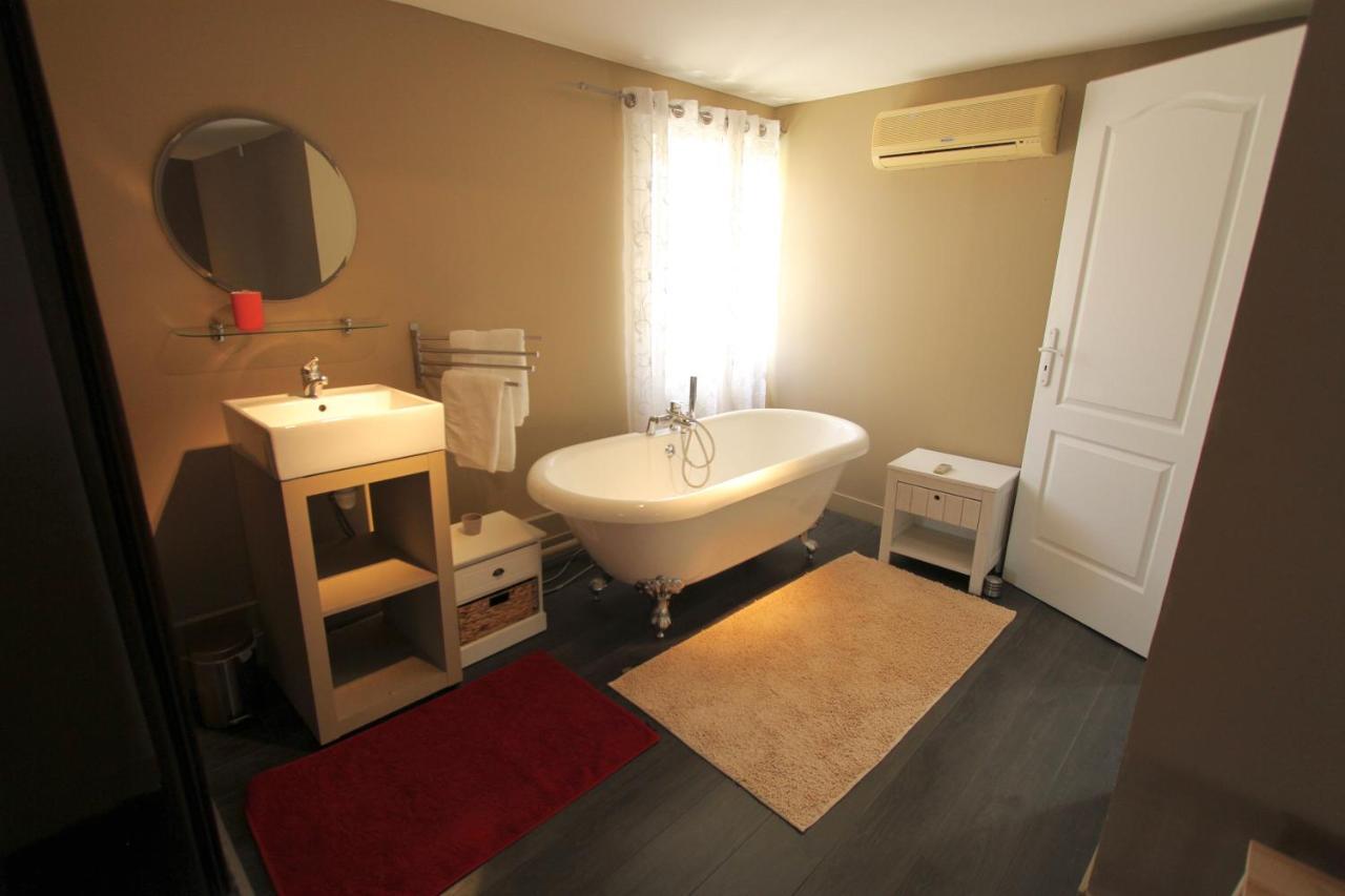 Maison Avec Piscine Et Jardin- 4 Chambres 8 Pers Cuers Esterno foto