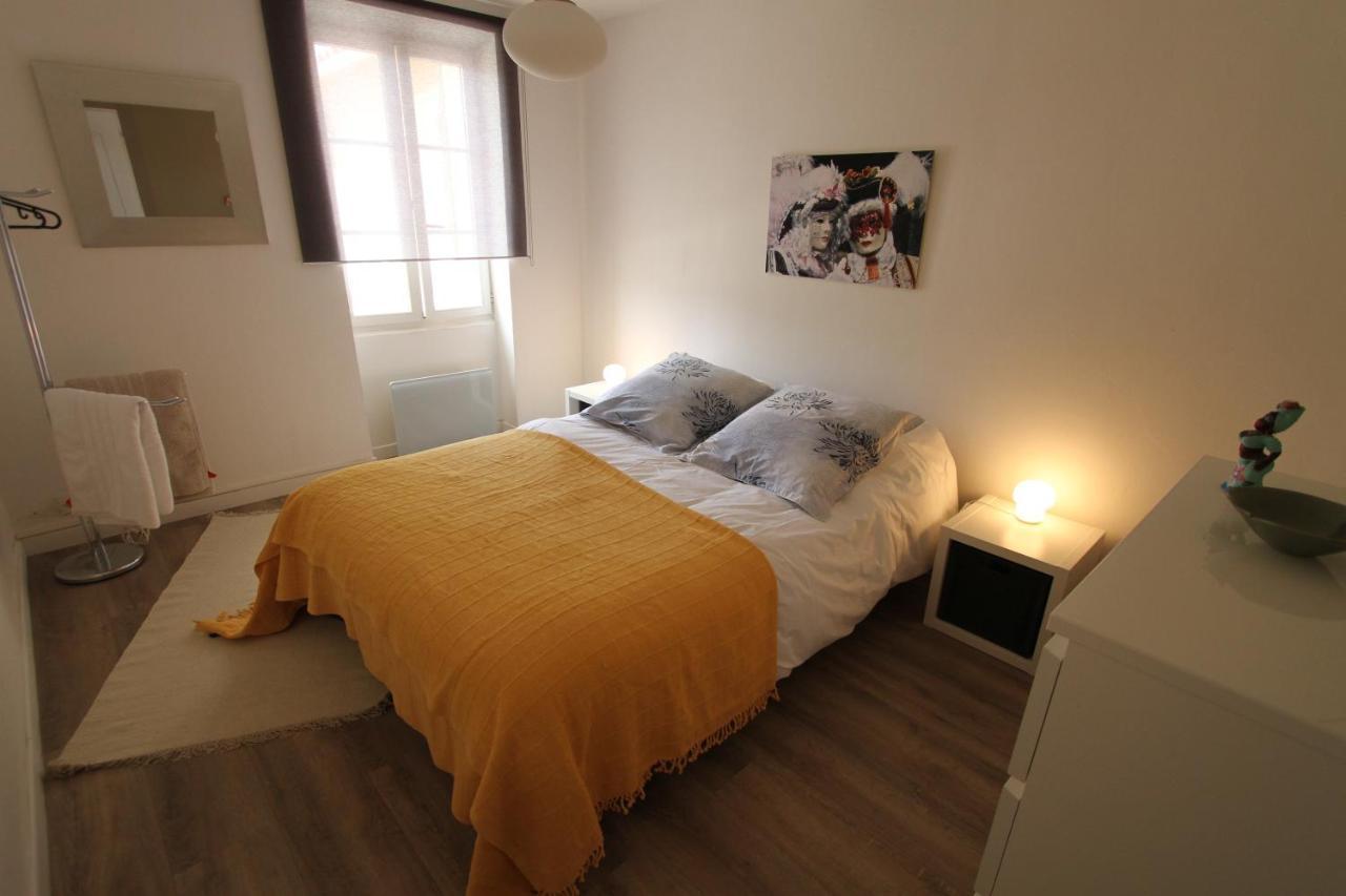 Maison Avec Piscine Et Jardin- 4 Chambres 8 Pers Cuers Esterno foto