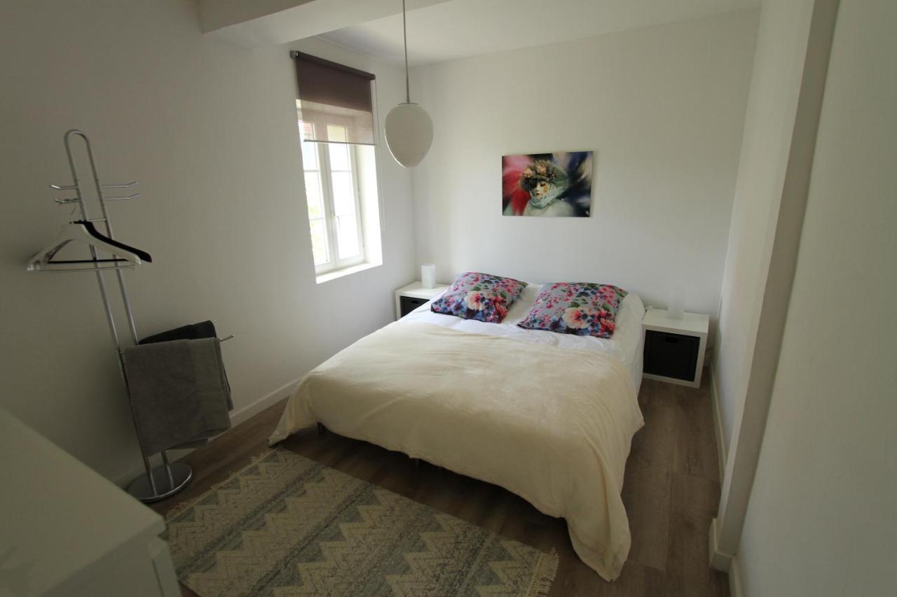 Maison Avec Piscine Et Jardin- 4 Chambres 8 Pers Cuers Esterno foto